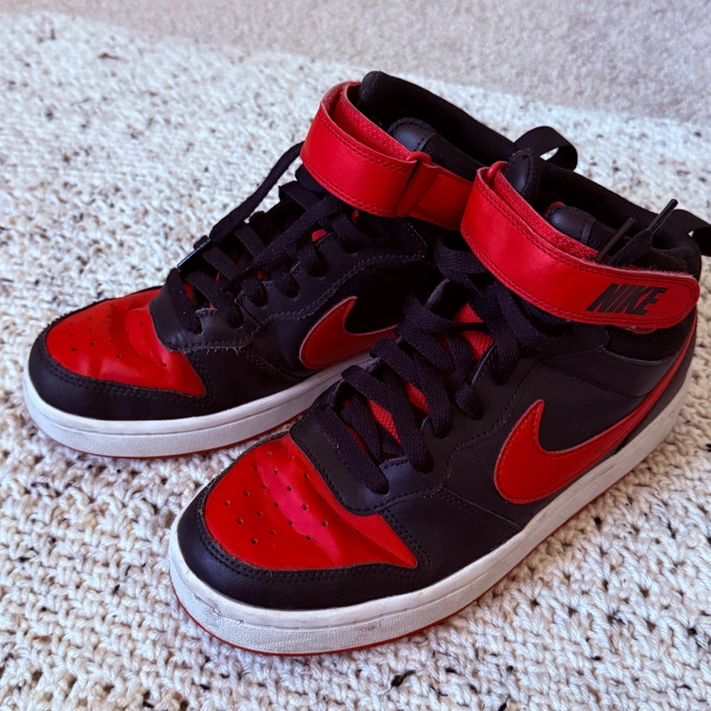 Kids Nike Black and Red Sneakers